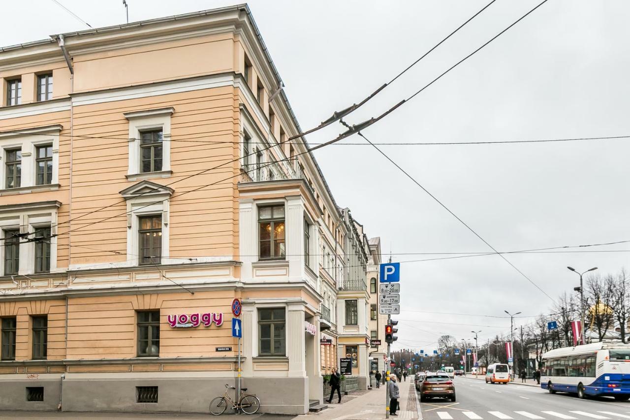 Merkela Design Apartment With Park View Riga Exterior photo